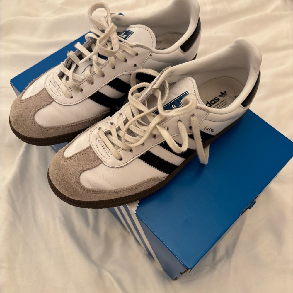 Adidas Sambas. Size UK 5. Fit a size 7-7.5 women’s.